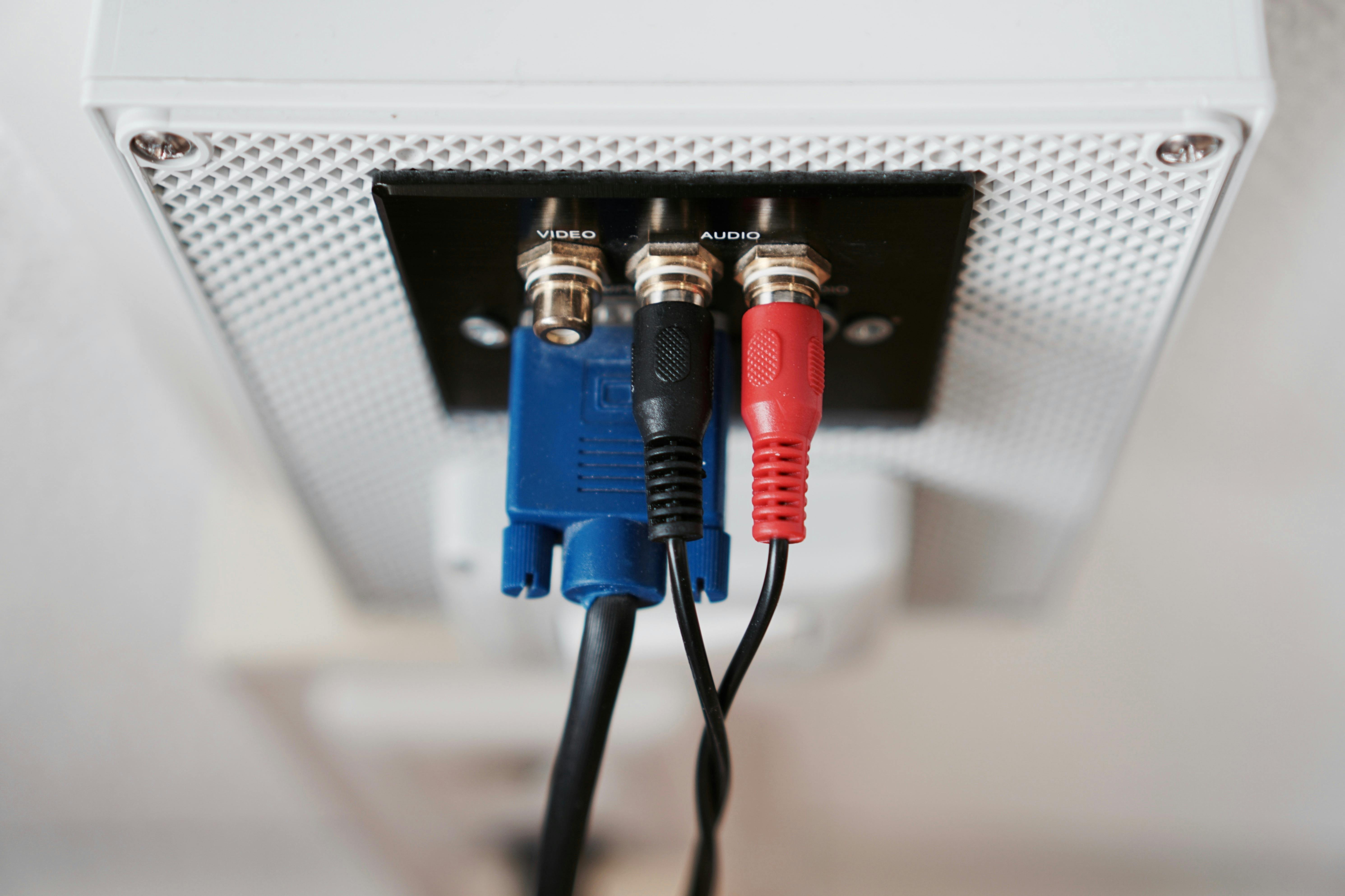 3.5mm to Dual RCA Audio Cable